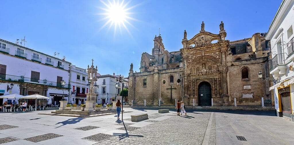 Katedrála Mayor Prioral na Plaza de Espana