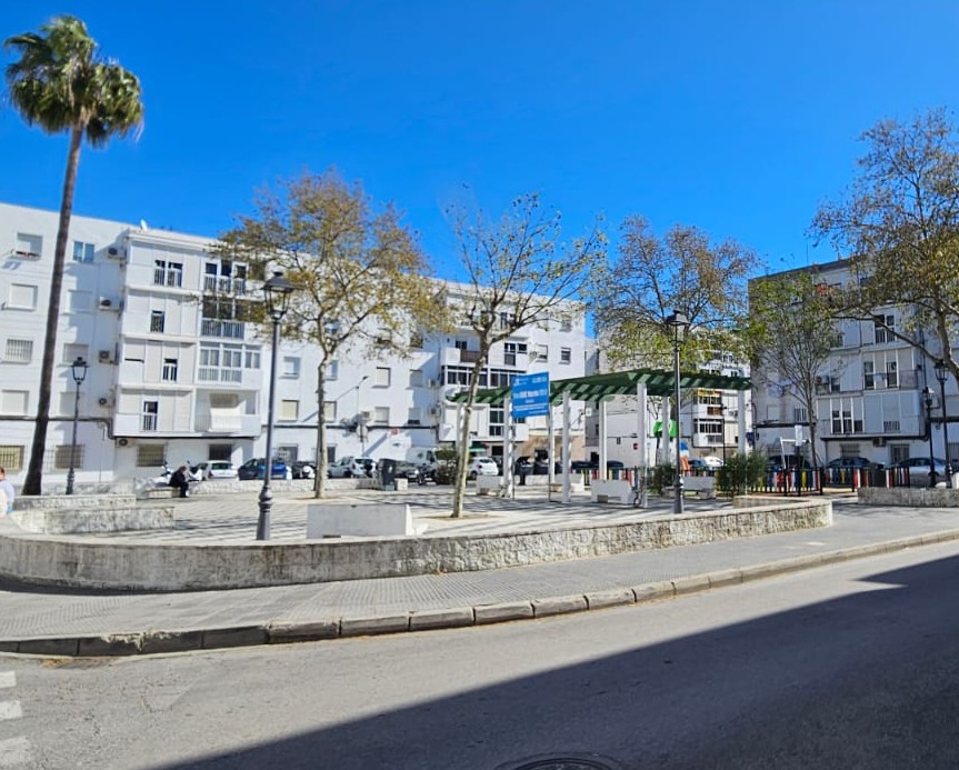 Prostorný 4+1 v zóně Las Nieves, 120.000€